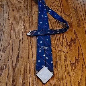 Givency Gentlemen Paris silk tie.